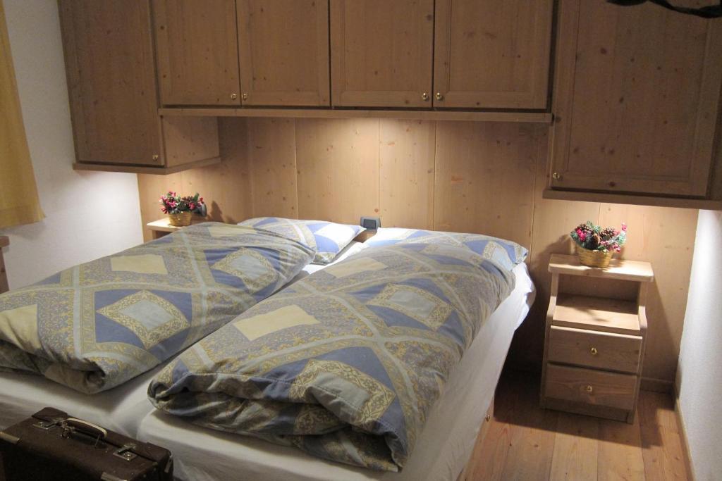 Chalet Del Sole Per Gruppi Livigno Rum bild